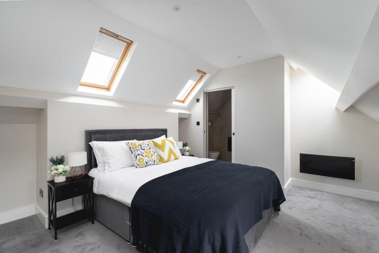 Skyvillion - Cozy Large 4 & 1 Bed Apartments In London Enfield, Mins To Tube Station, Free Wi-Fi Ngoại thất bức ảnh